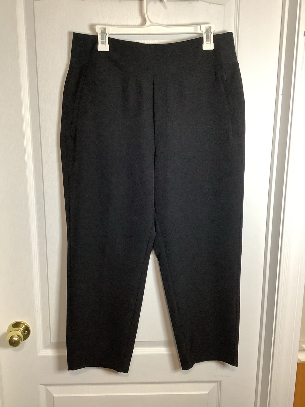 Athleta Pull On Cropped Pants